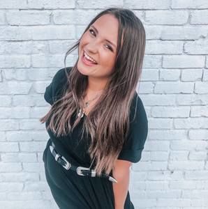 Meet your Posher, Savannah